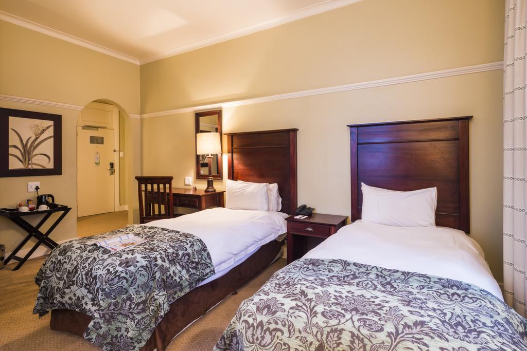 Imperial Hotel By Misty Blue Hotels Pietermaritzburg Esterno foto