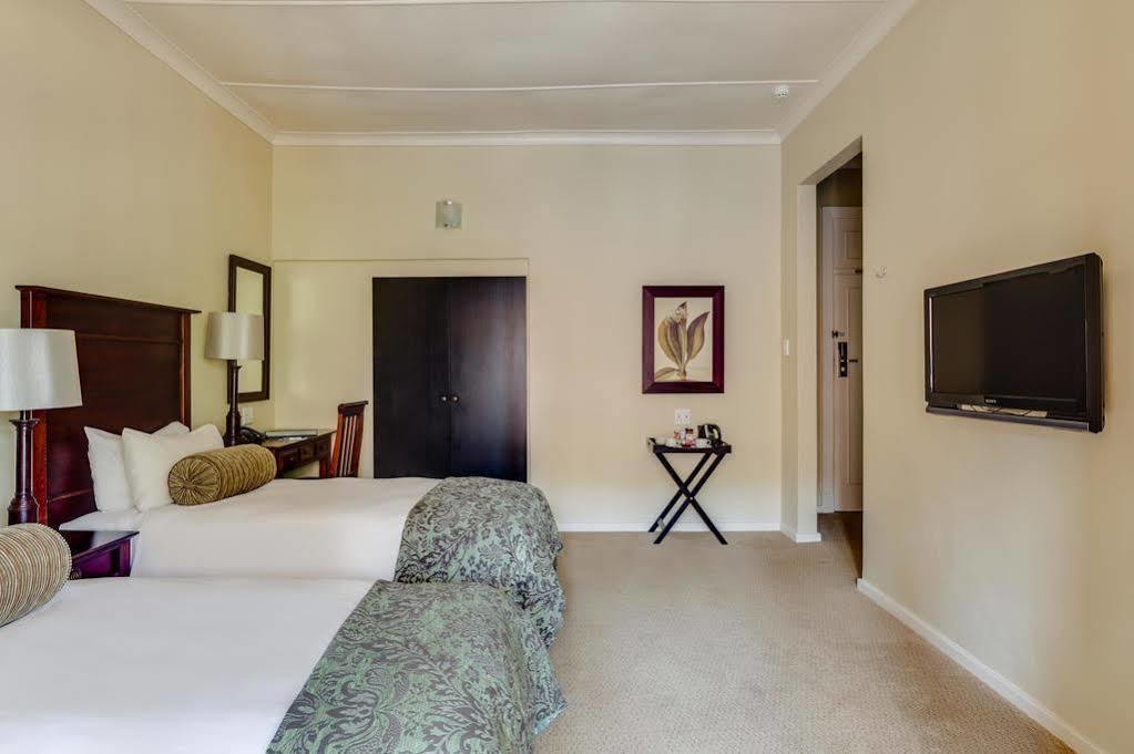 Imperial Hotel By Misty Blue Hotels Pietermaritzburg Esterno foto