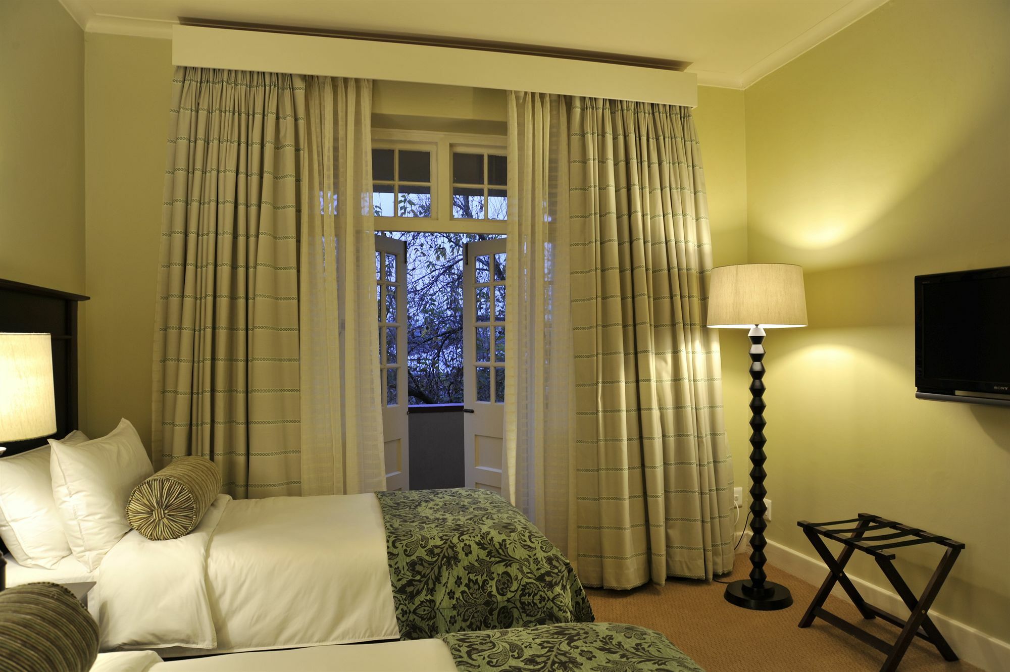 Imperial Hotel By Misty Blue Hotels Pietermaritzburg Esterno foto